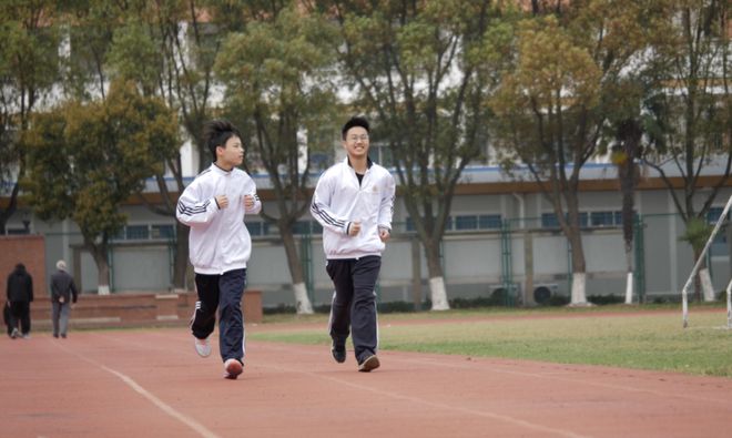 台州高一学生被重点大学少年班录取本硕连读！他的升学路是这样的→(图2)