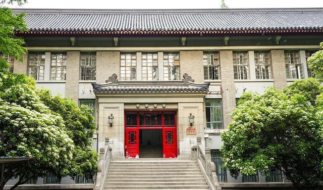 中国十所最厉害的大学在国内外排行榜中表现如何？一起来看看(图10)