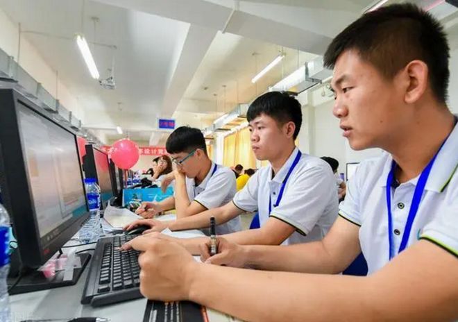 2023年大学热门专业排行榜榜首简直人间理想第4名一枝独秀(图6)